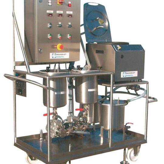 Super-compact Rousselet Robatel RA20 basket laboratory centrifuges