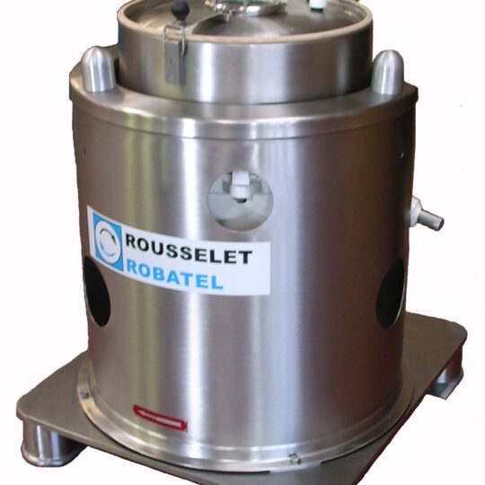 INDUSTRIAL CENTRIFUGES WITH REMOVABLE BASKET
