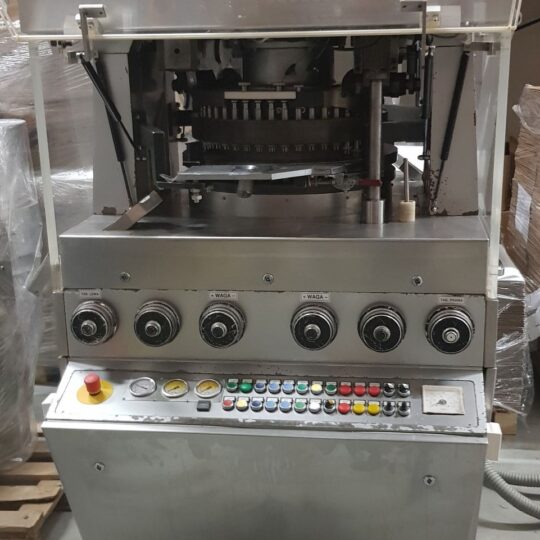 Fette Perfecta 3000 tablet press