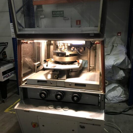 Fette Perfecta 1000 tablet press